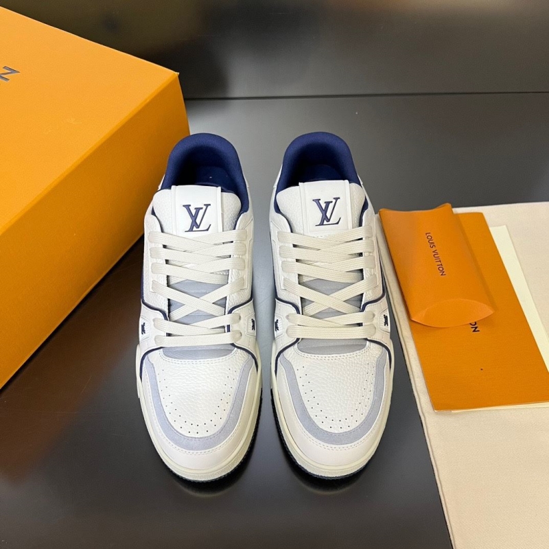 l**is V*t*n sneakers